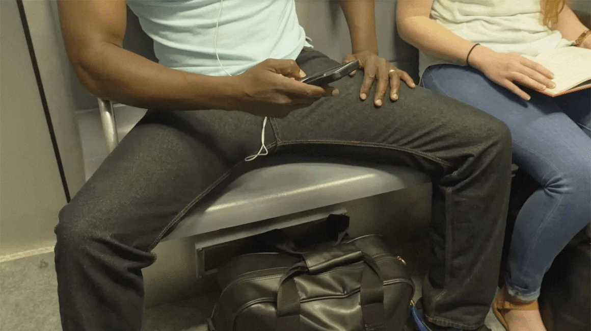 manspreading2