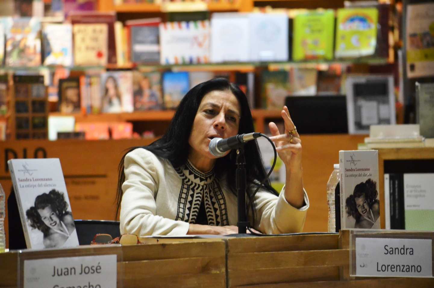 Mujeres en México: cuerpos desechables y borrables 1 Sandra Lorenzano 1