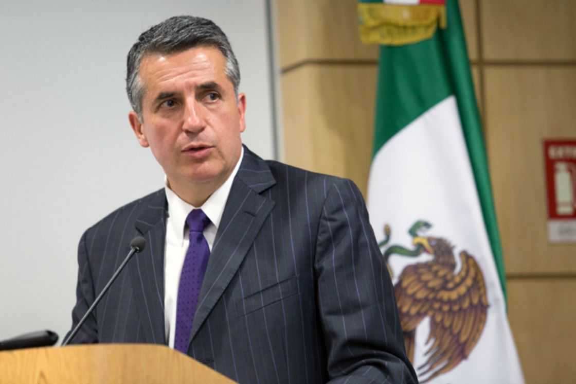 Julio Santaella Castell 3