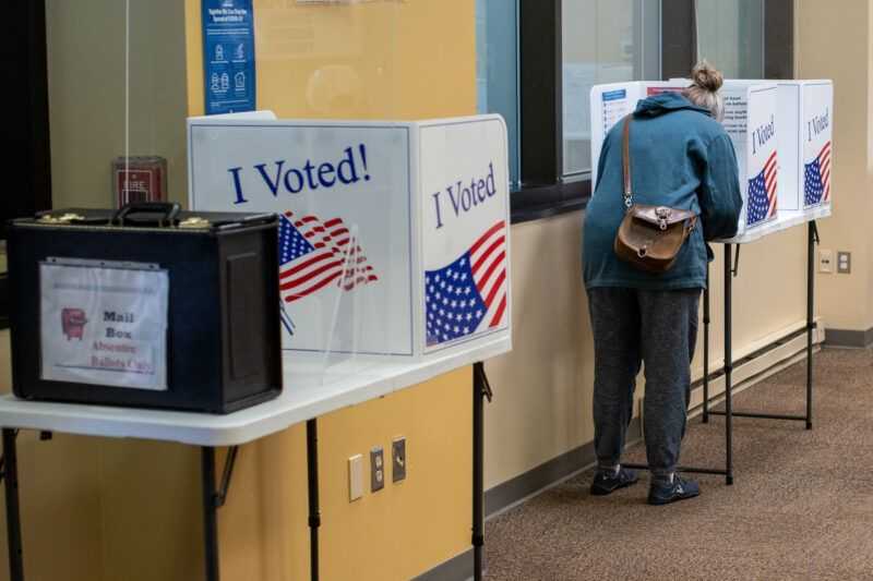 922 Arlington Virginia Photo Polling Station 9
