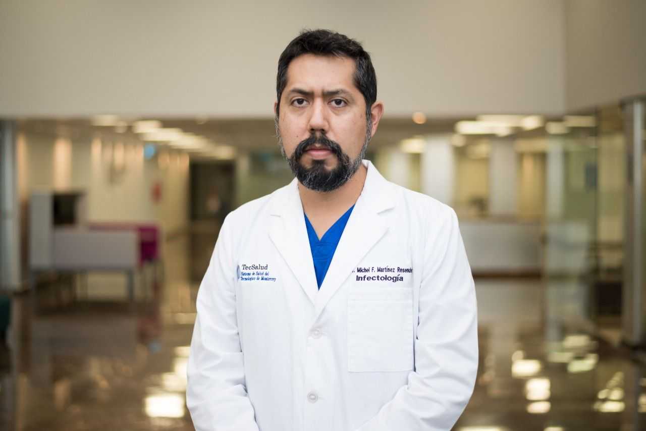 DOCTOR MICHEL MARTÍNEZ