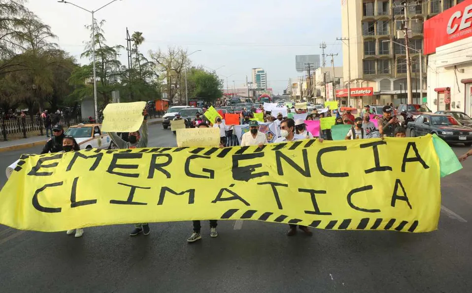 marchan monterrey defensa agua foto