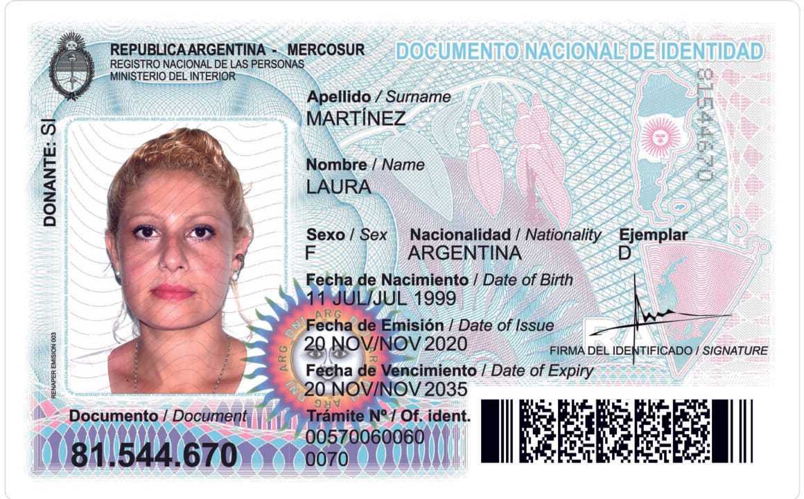 Falso que gobierno promueva cédula de identidad para compartir datos biométricos con empresas 5 DNI Argentina 2020 Frente