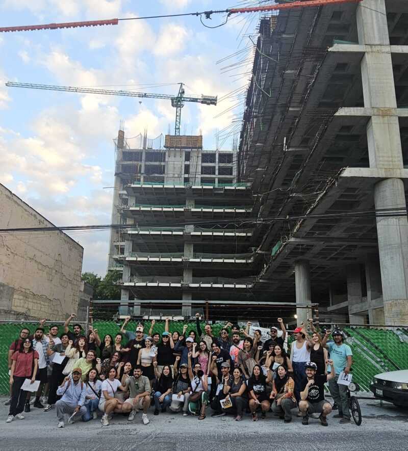 Semana de la Movilidad, entre lo simbólico, lo disruptivo y la reapropiación 2 Asistente de la Caminata de Reflexión sobre gentrificación y desplazamiento.