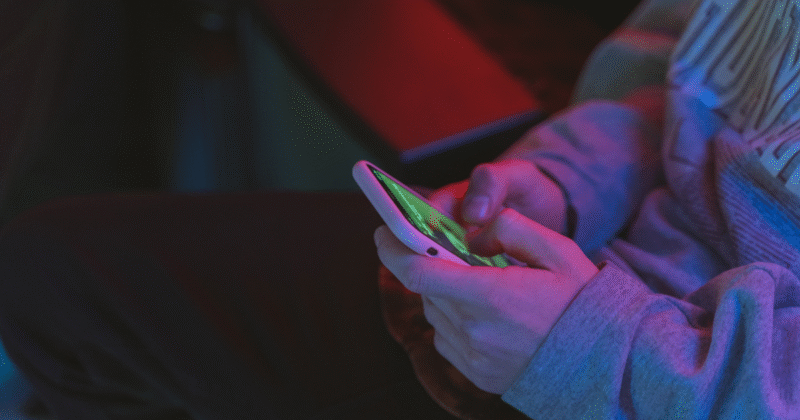 Verdadero que todas las líneas telefónicas deban estar vinculadas a una persona a partir de 2026 2 Portadas V 22