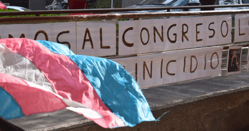 Resistencia trans en NL: Casi 100 días de plantón por la tipificación del transfeminicidio