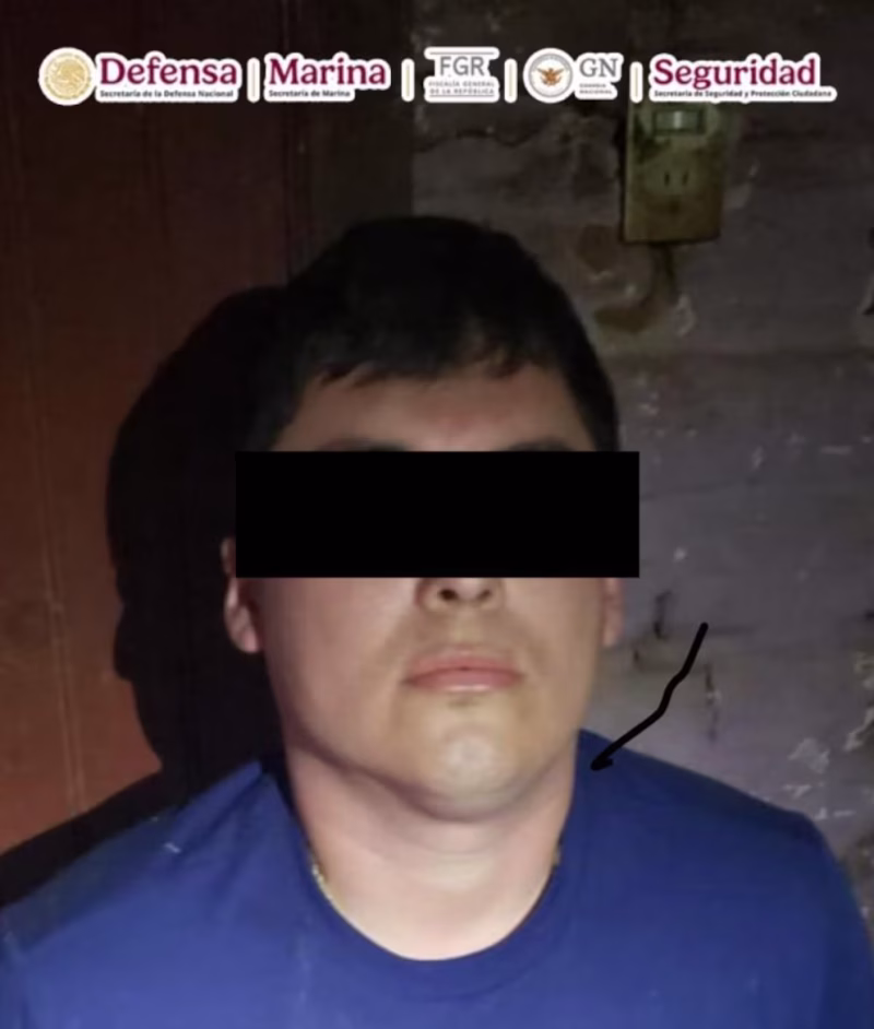 Engañoso que Gobierno de México conocía desde febrero de 2025 quién entregó al Mayo Zambada 3 Imagen de Mauro "N" tras su detención el 8 de febrero de 2025Fuente: SSPC